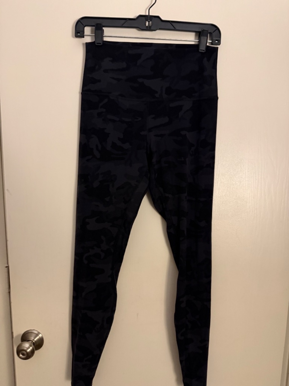 Lululemon Align CAMO Leggings - Picture 3 of 3